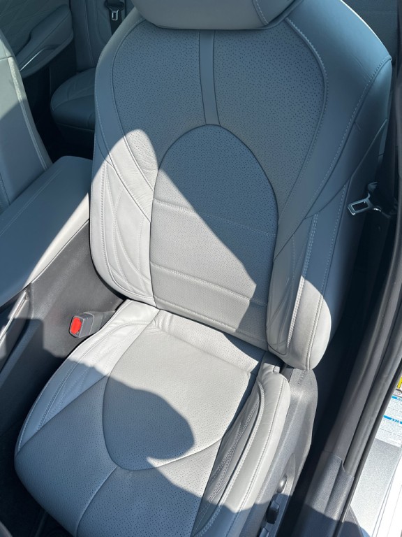 2021 Toyota Avalon Image 25