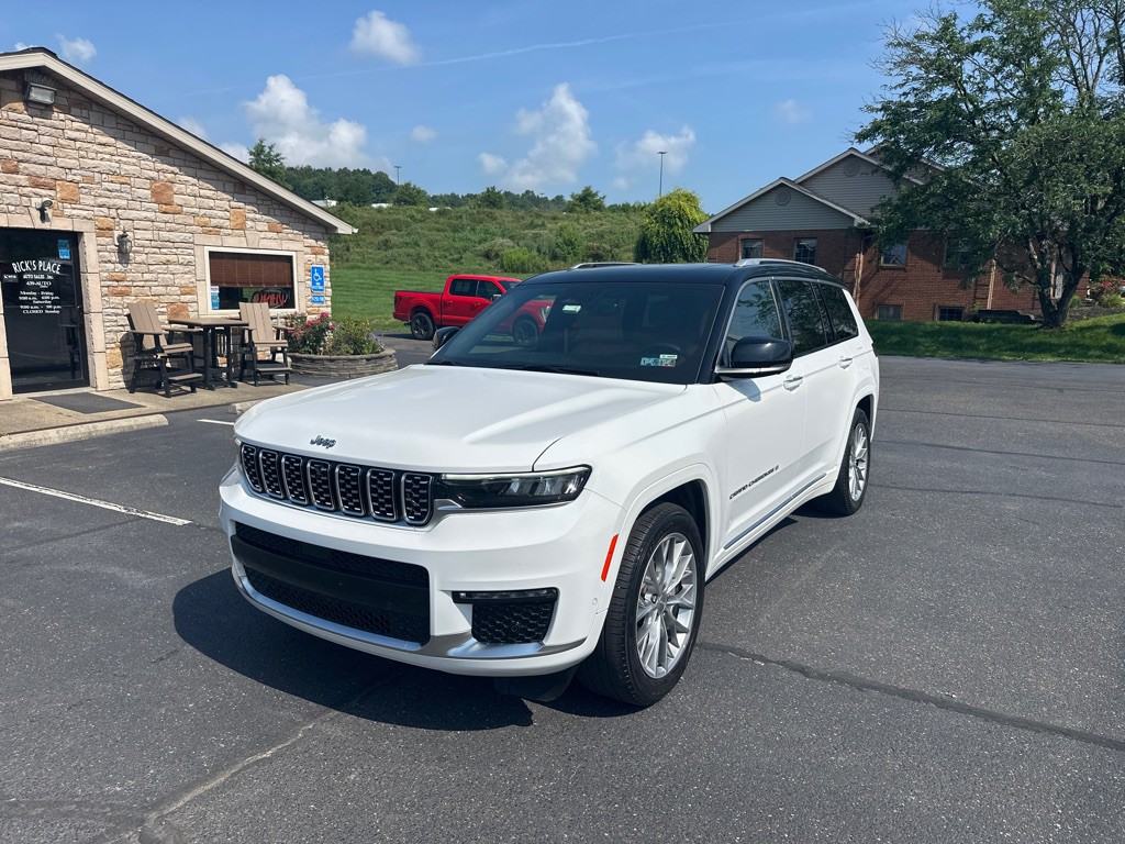 2024 Jeep Grand Cherokee Image 1
