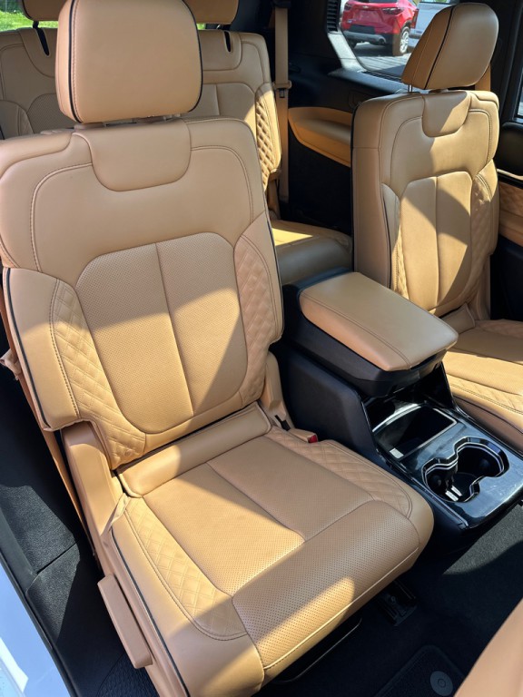 2024 Jeep Grand Cherokee Image 32