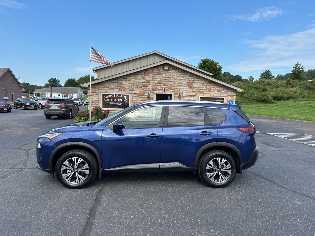 2023 Nissan Rogue Image 2