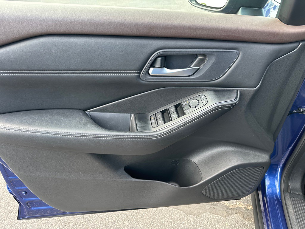 2023 Nissan Rogue Image 9