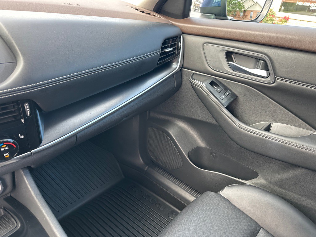2023 Nissan Rogue Image 21