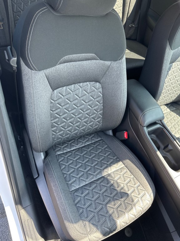 2025 Nissan Kicks Image 22