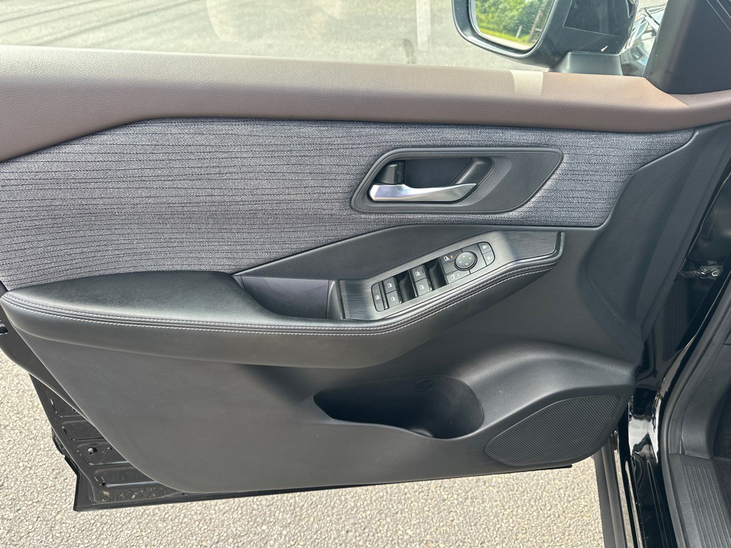 2023 Nissan Rogue Image 9