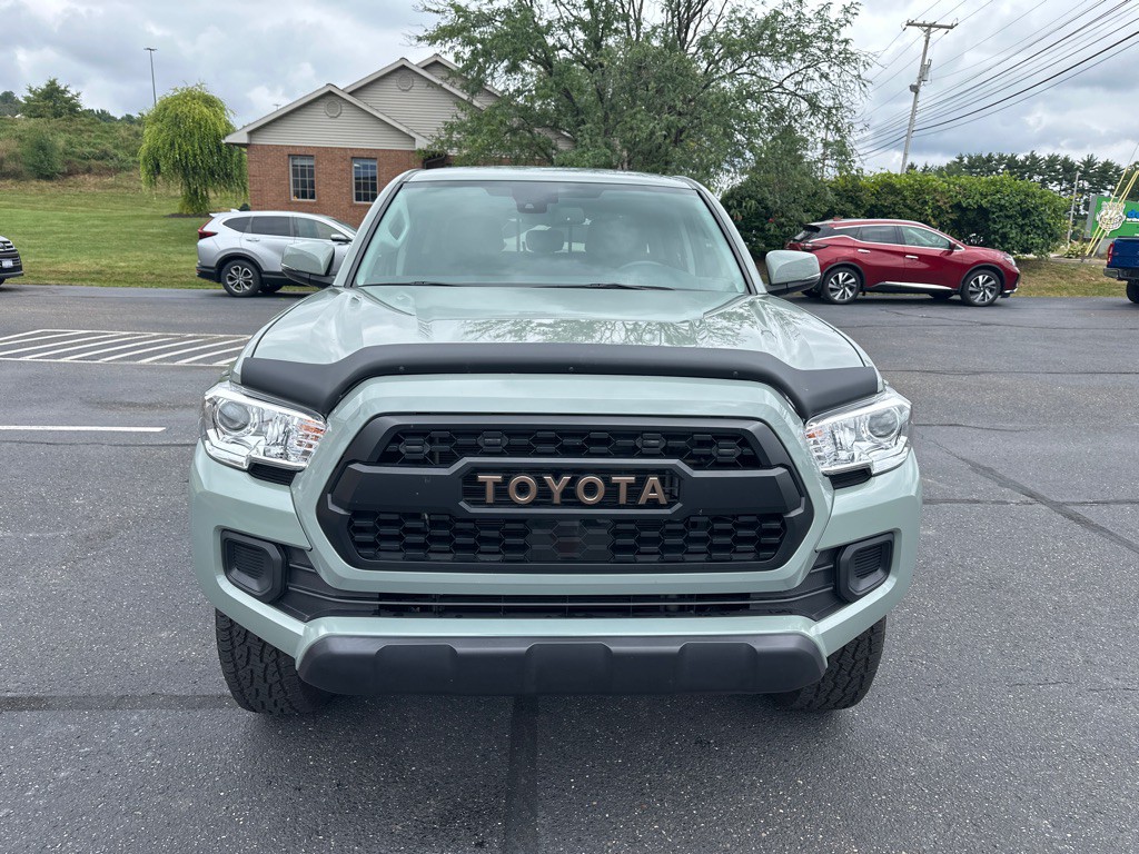 2023 Toyota Tacoma Image 8