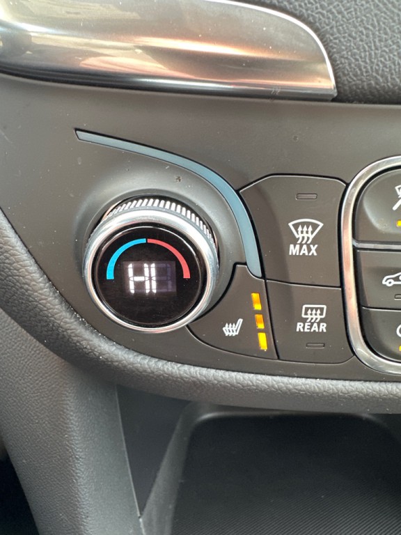 2022 Chevrolet Equinox Image 21