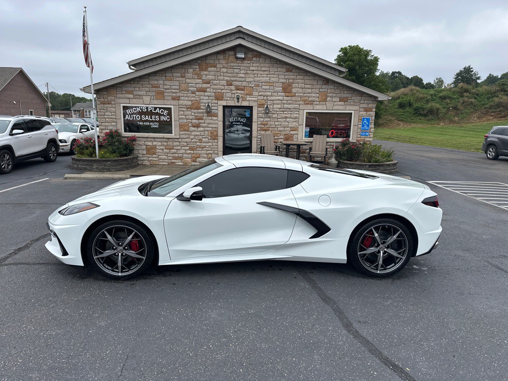2022 Chevrolet Corvette Image 2