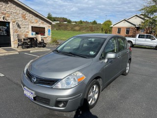 Image for 2012 Nissan Versa SE ID: 6888096