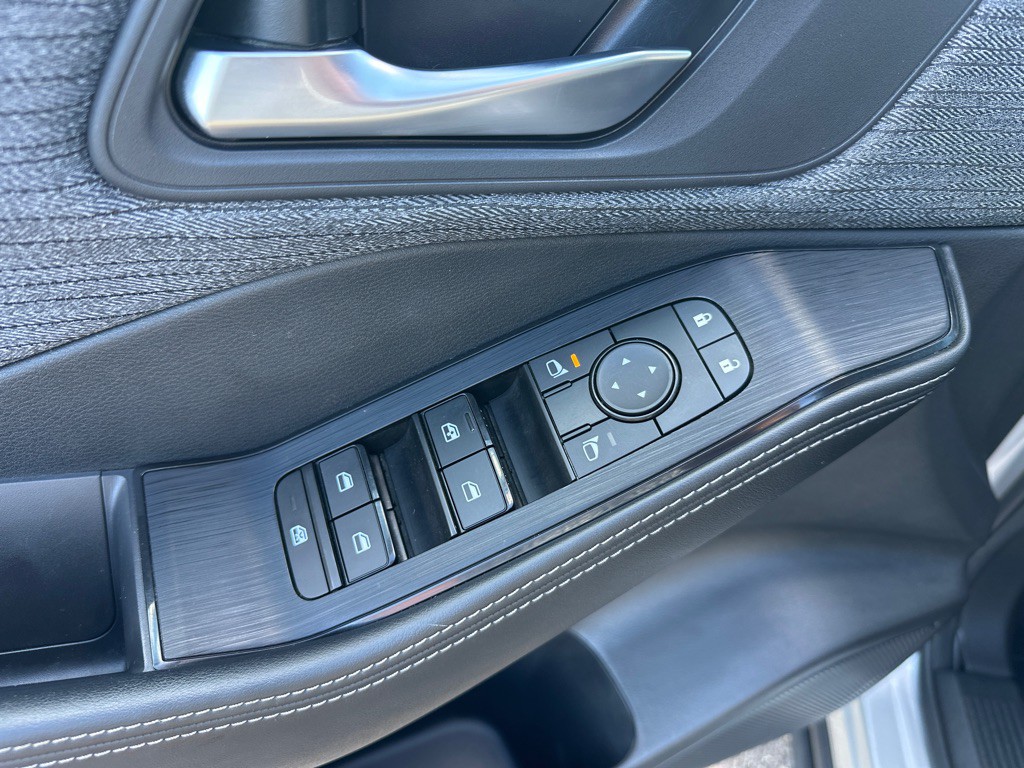 2023 Nissan Rogue Image 10