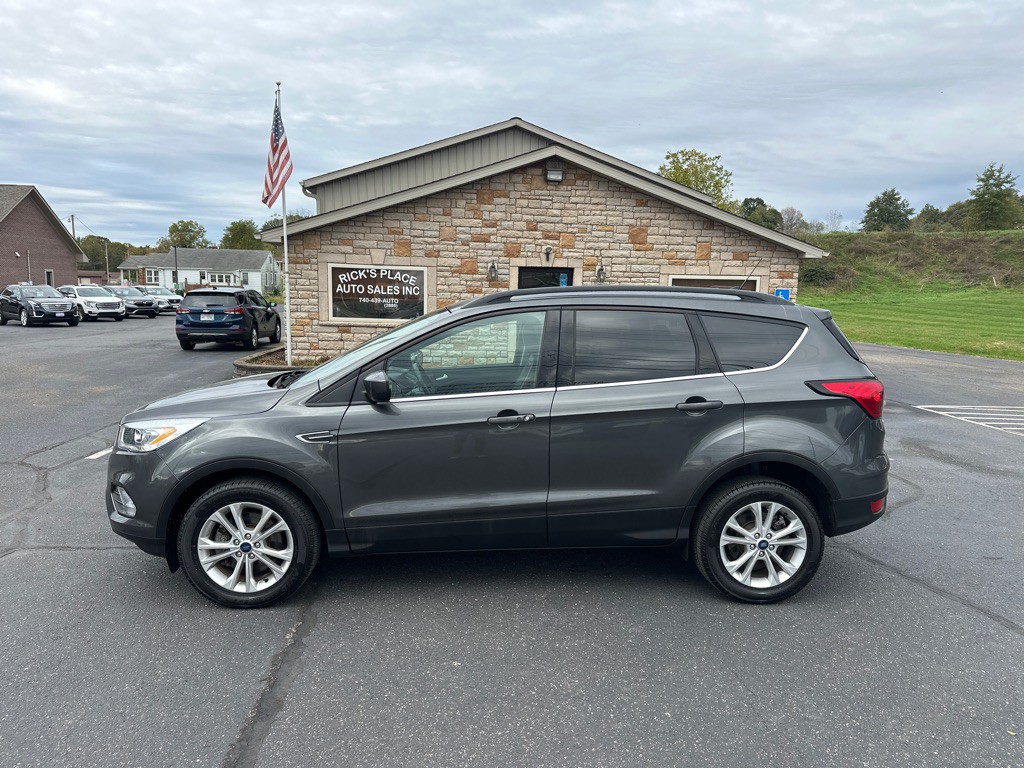 2019 Ford Escape Image 2