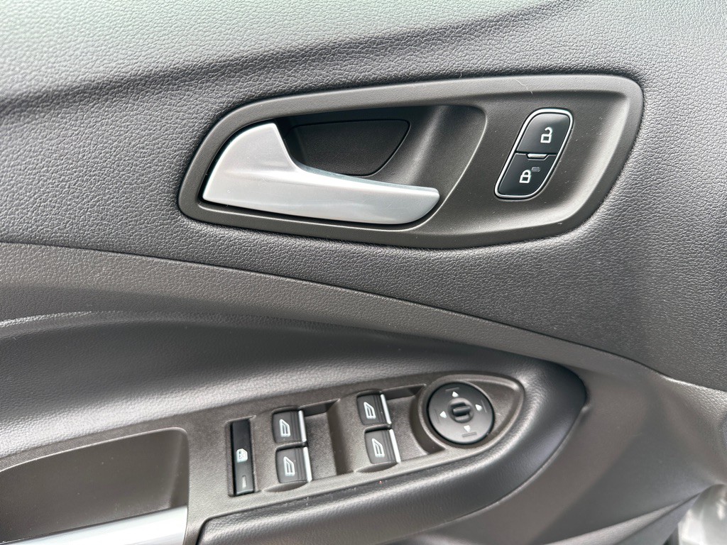 2019 Ford Escape Image 10
