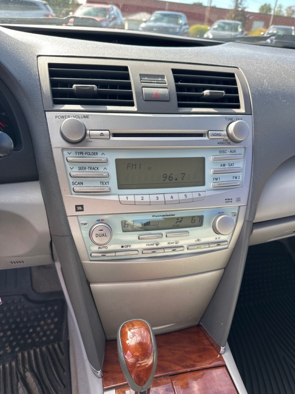 2009 Toyota Camry Image 13