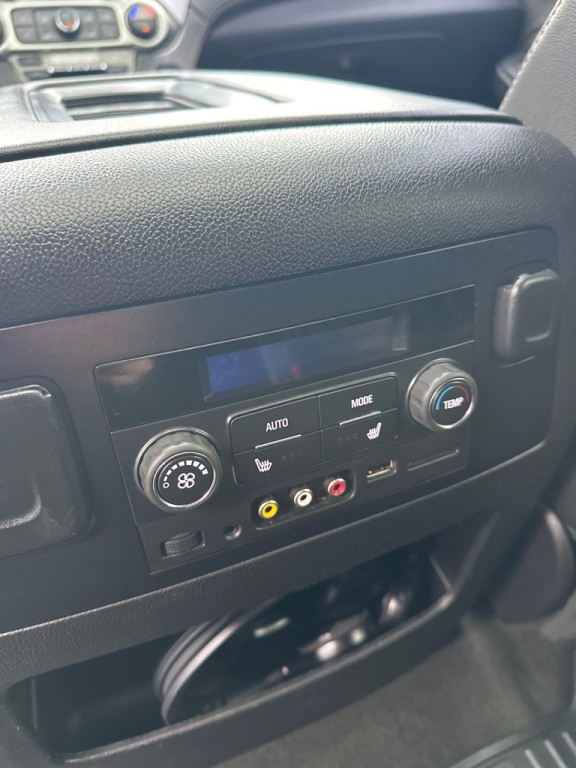 2015 Chevrolet Tahoe Image 28