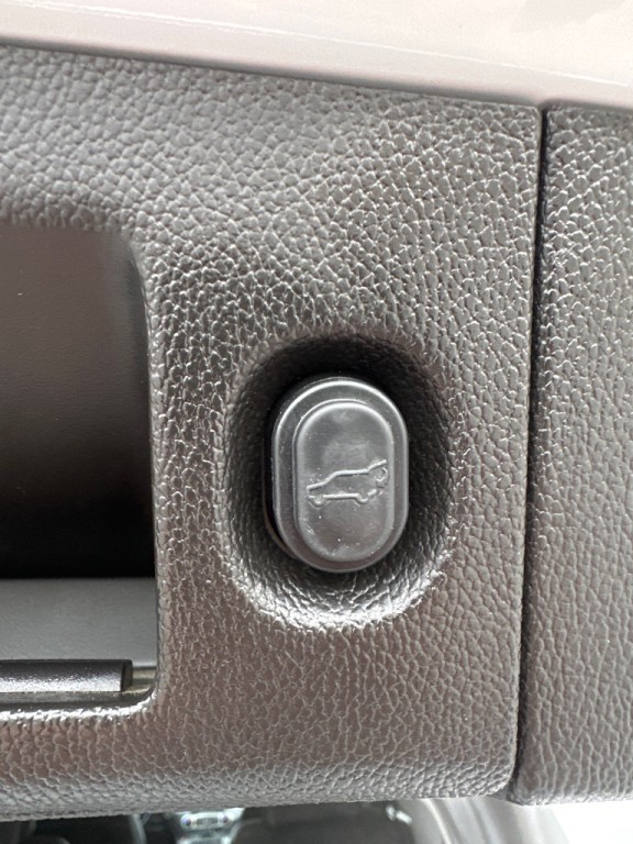 2015 Chevrolet Tahoe Image 34