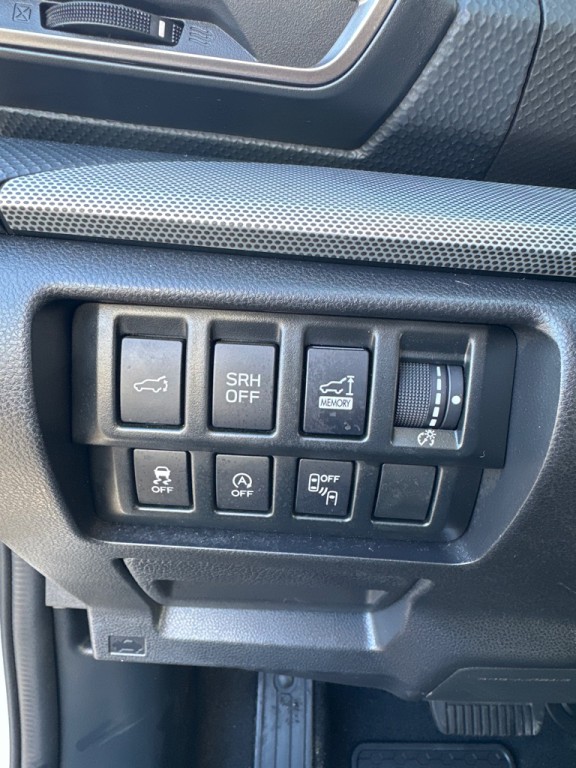 2020 Subaru Forester Image 12