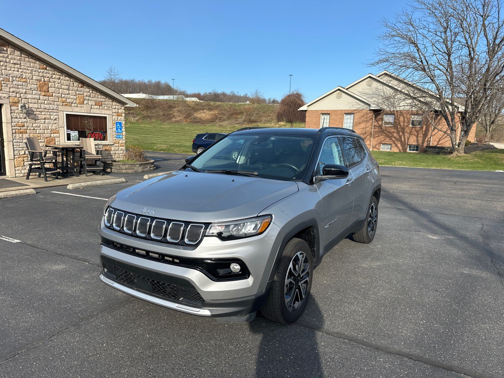 2022 Jeep Compass Image 1