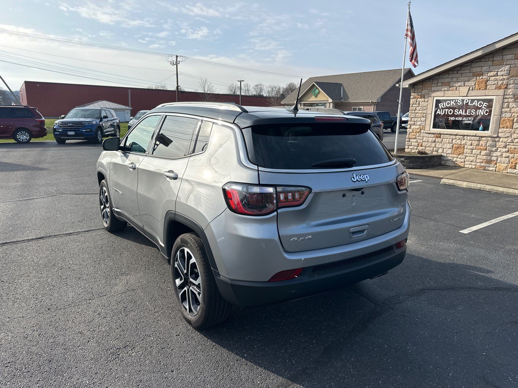 2022 Jeep Compass Image 3