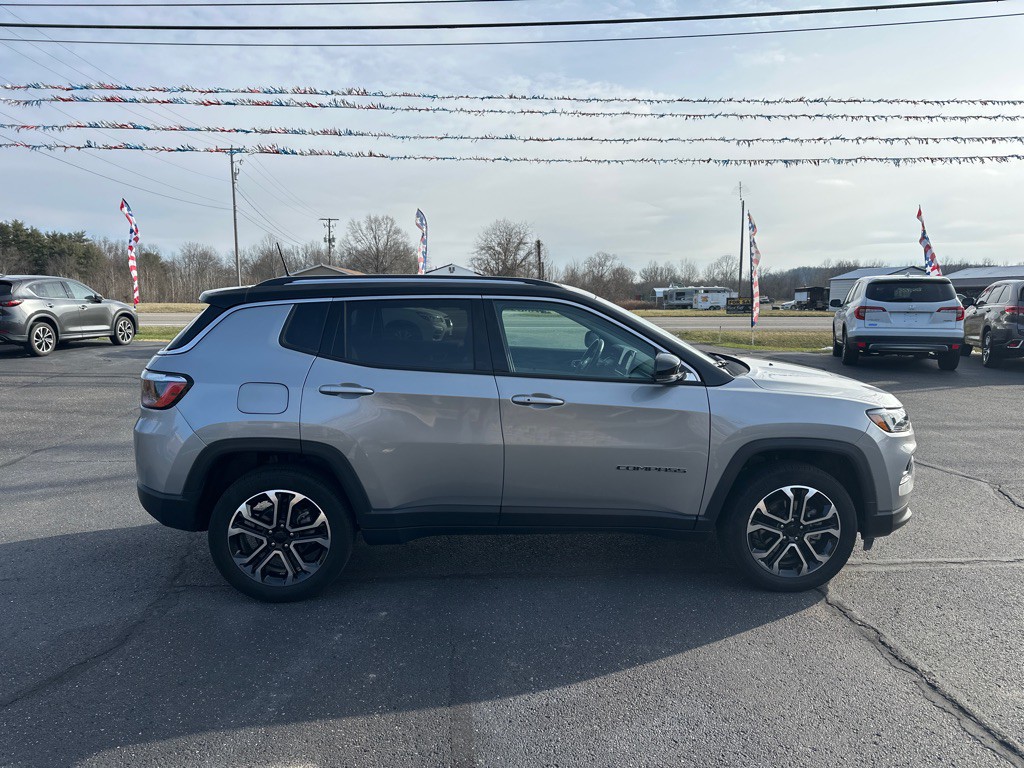 2022 Jeep Compass Image 6