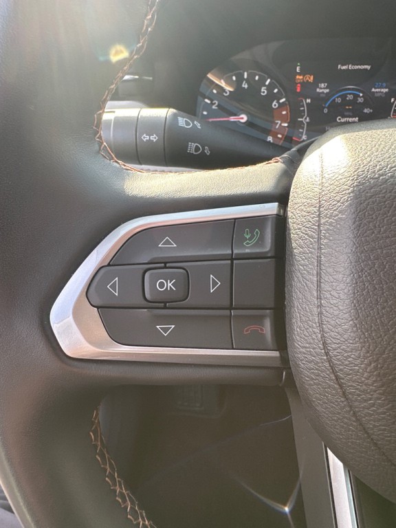 2022 Jeep Compass Image 13