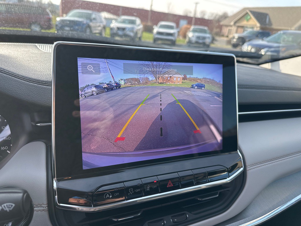 2022 Jeep Compass Image 17