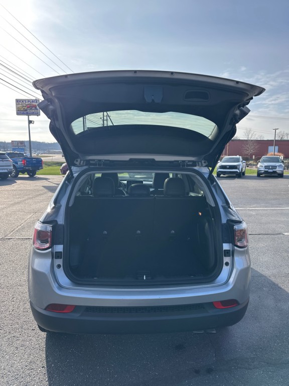 2022 Jeep Compass Image 27