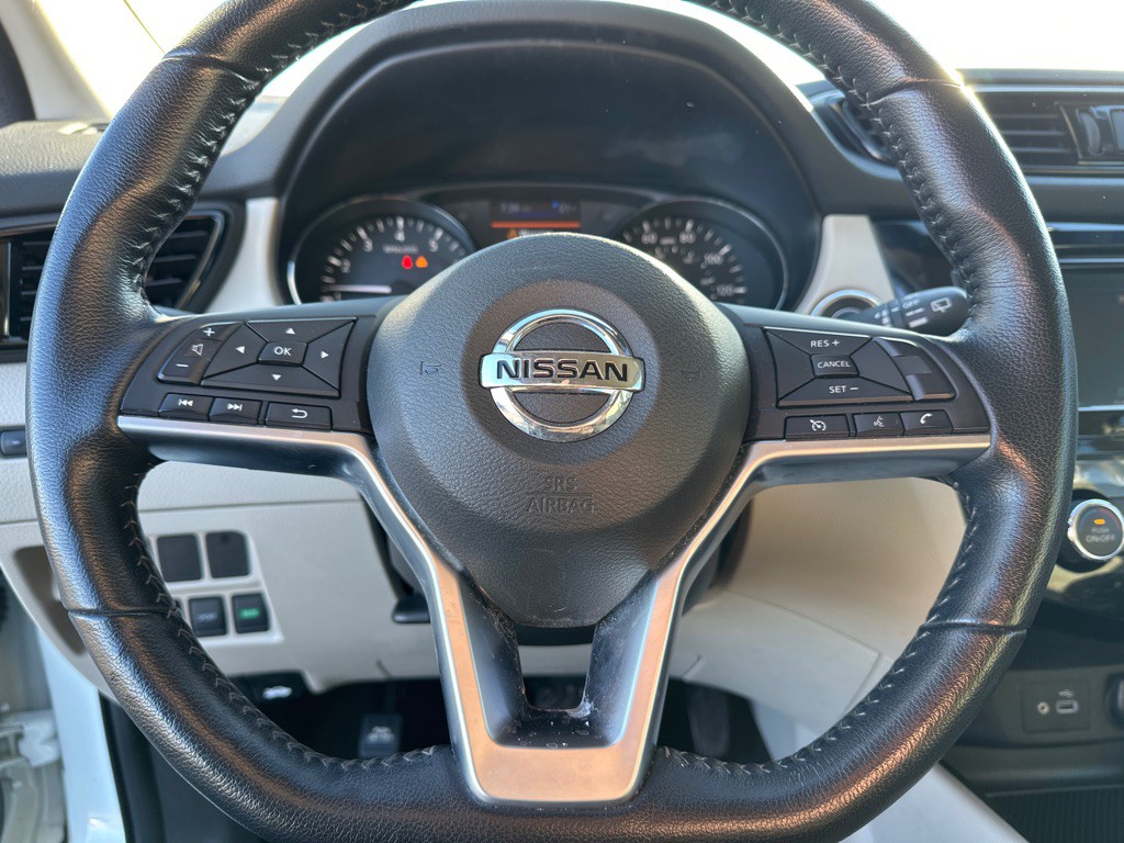 2022 Nissan Rogue Image 13