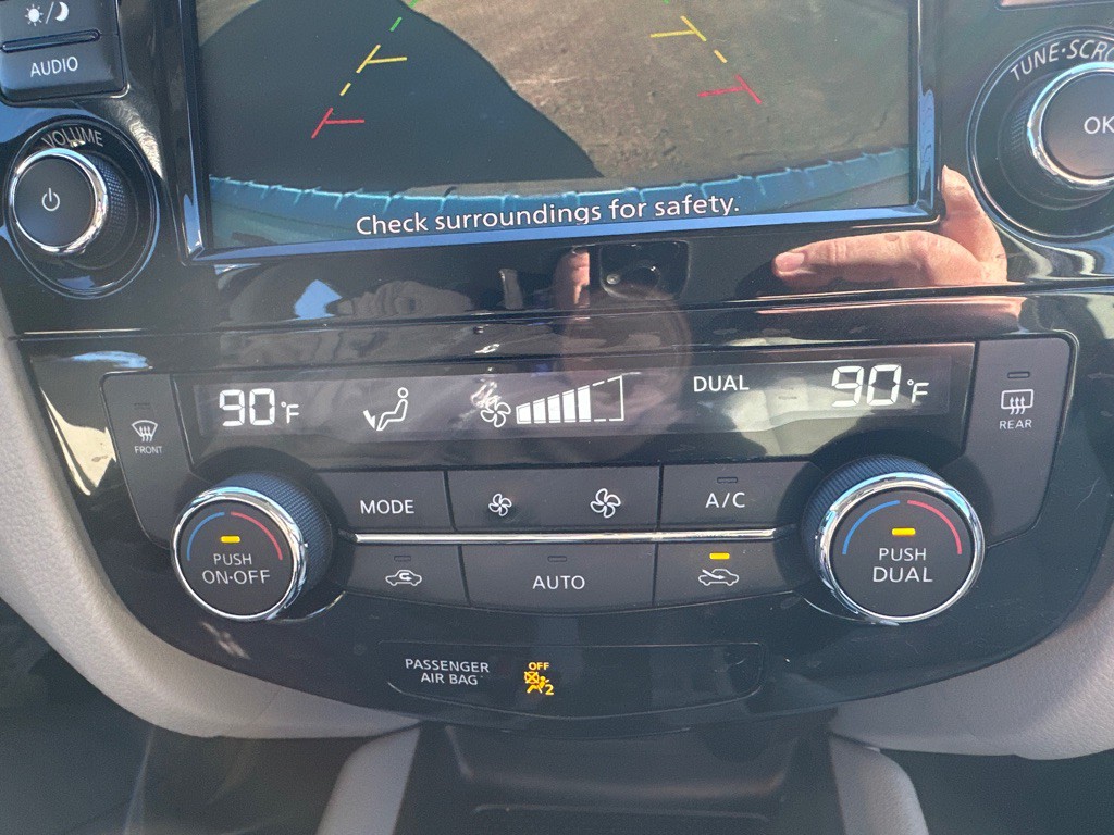 2022 Nissan Rogue Image 19