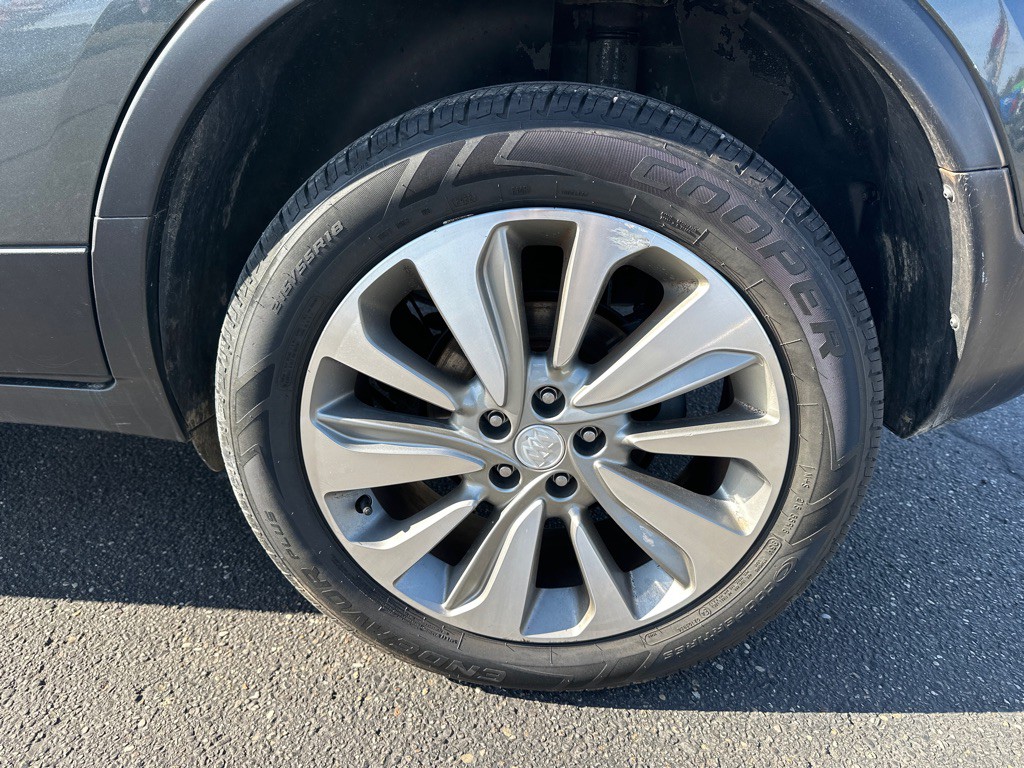 2018 Buick Enclave Image 28