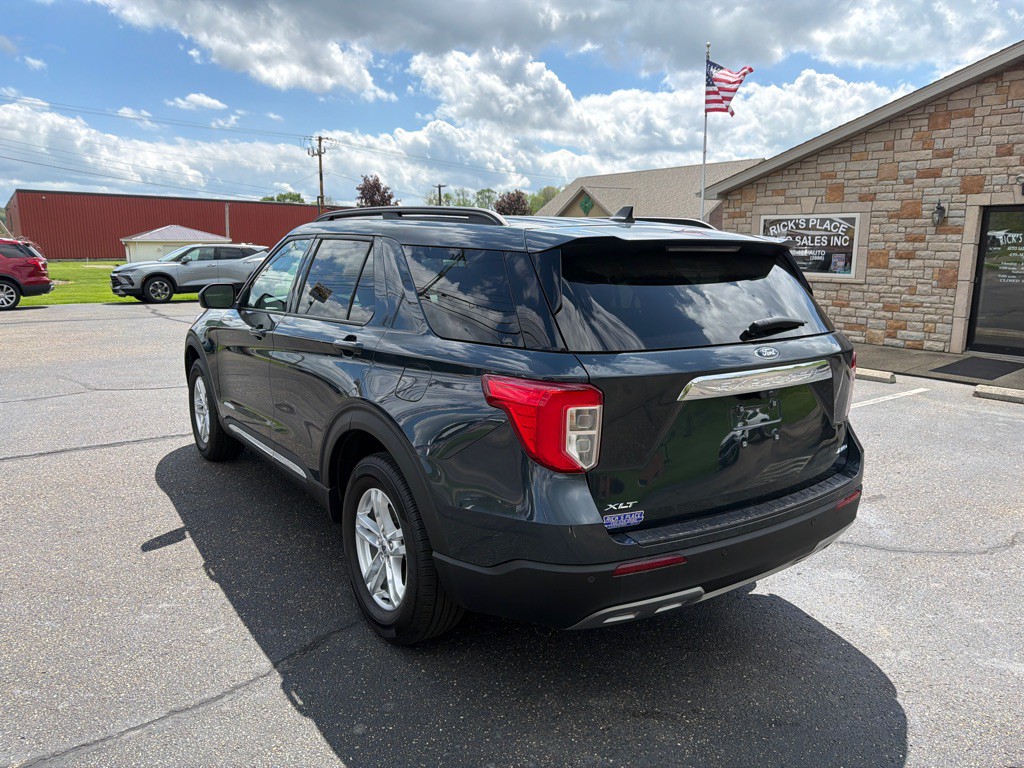 2023 Ford Explorer Image 3