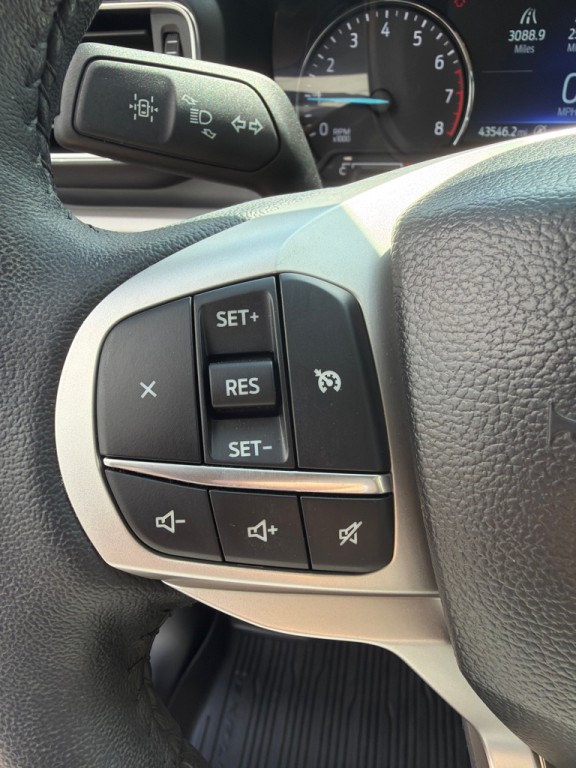 2023 Ford Explorer Image 14