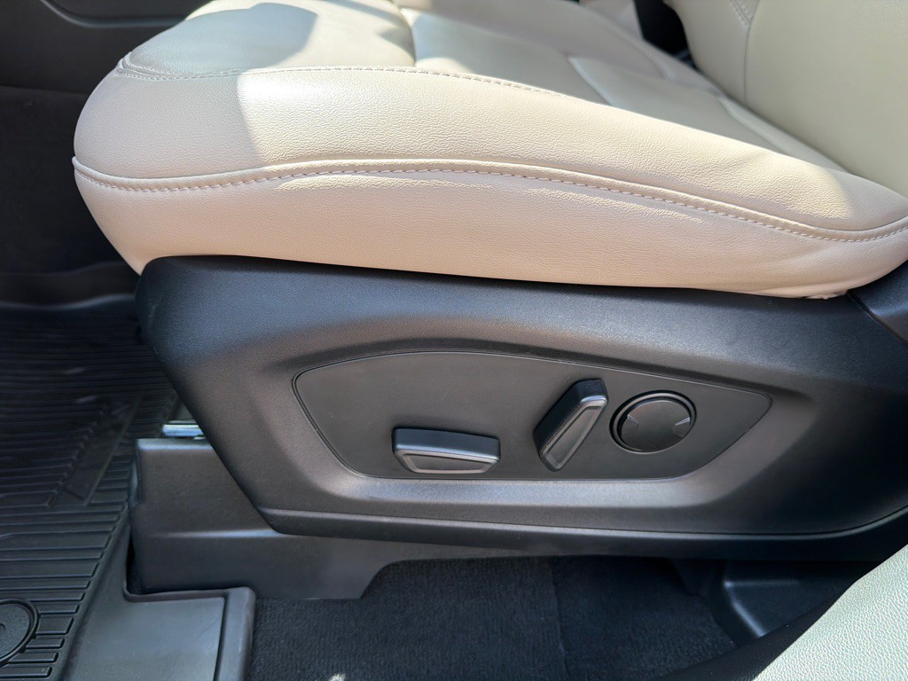 2023 Ford Explorer Image 25