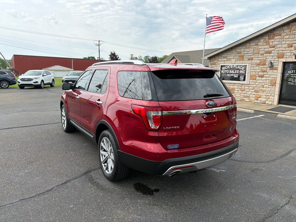 2017 Ford Explorer Image 3