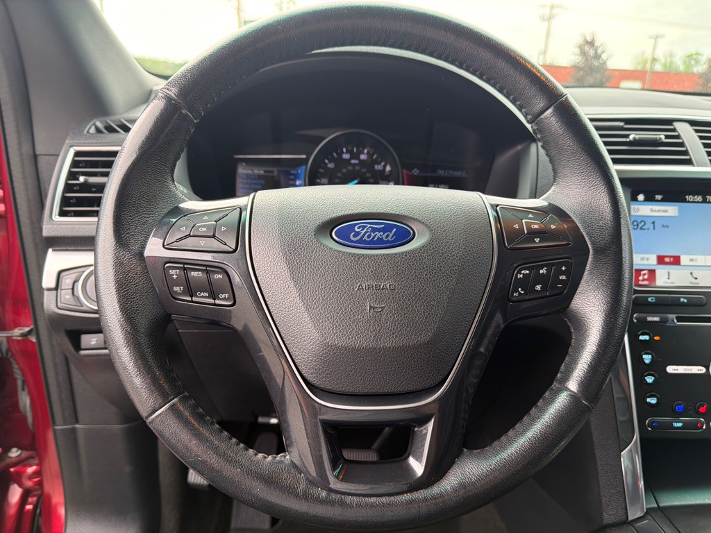2017 Ford Explorer Image 13