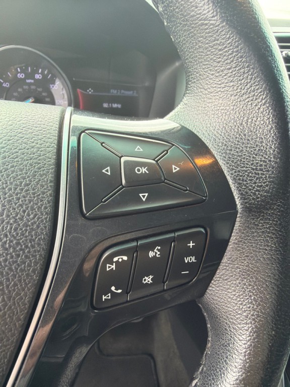 2017 Ford Explorer Image 15