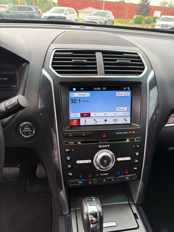 2017 Ford Explorer Image 17