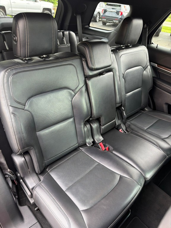 2017 Ford Explorer Image 30