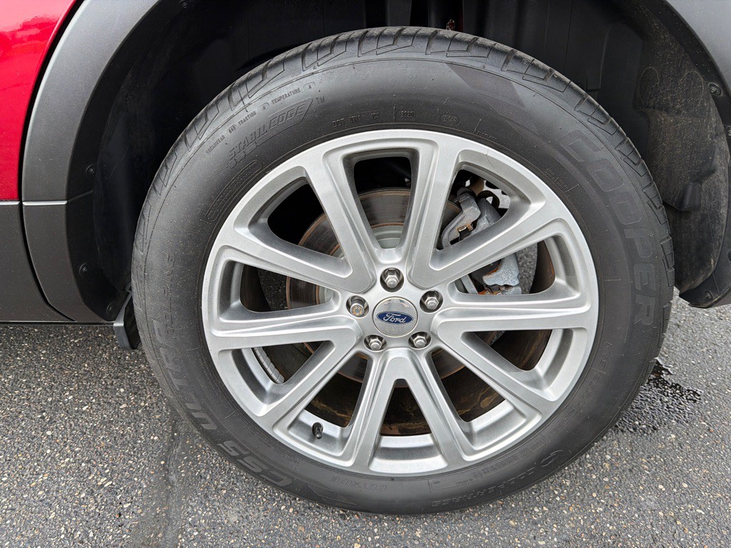 2017 Ford Explorer Image 37