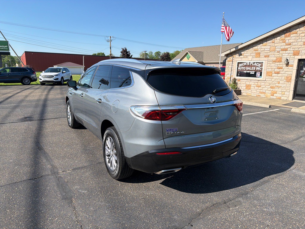 2023 Buick Enclave Image 3