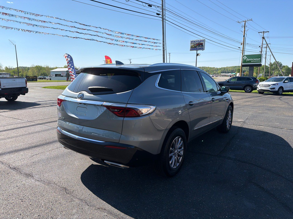 2023 Buick Enclave Image 5