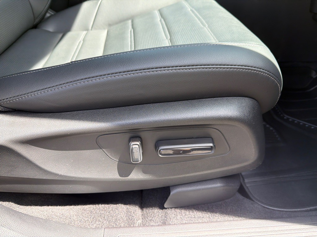 2025 Honda CR-V Image 27