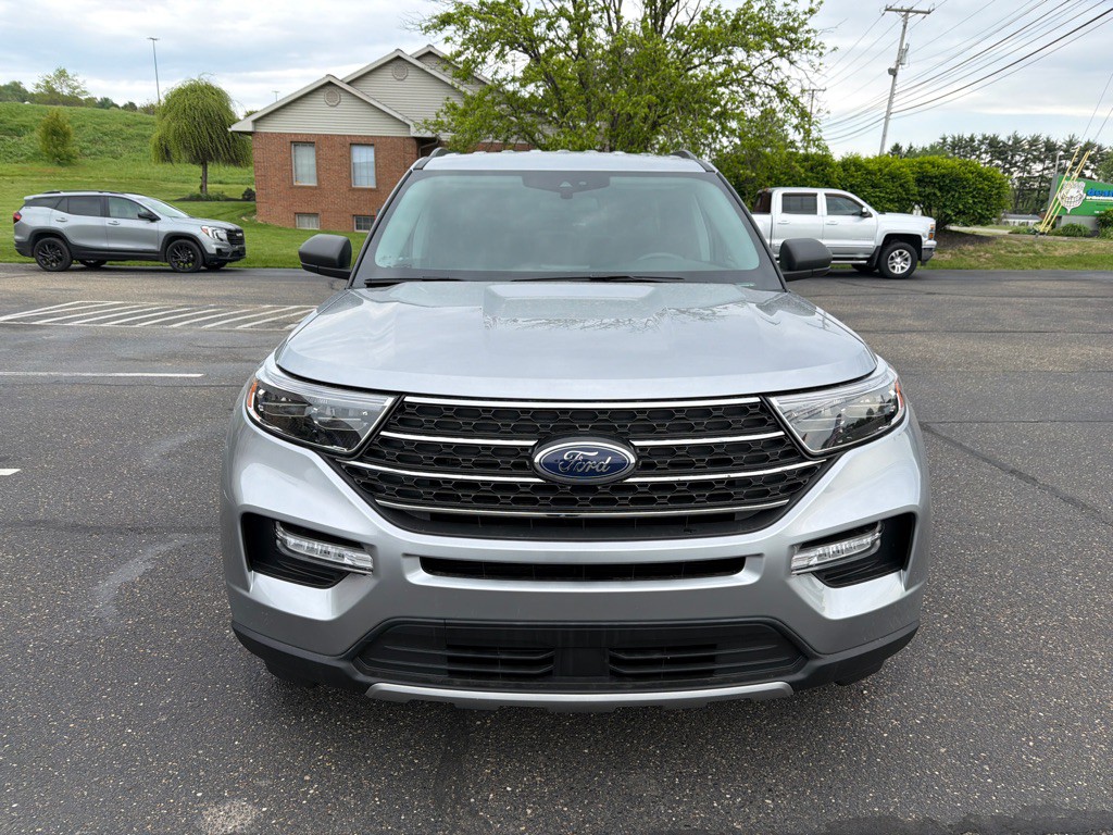 2022 Ford Explorer Image 8