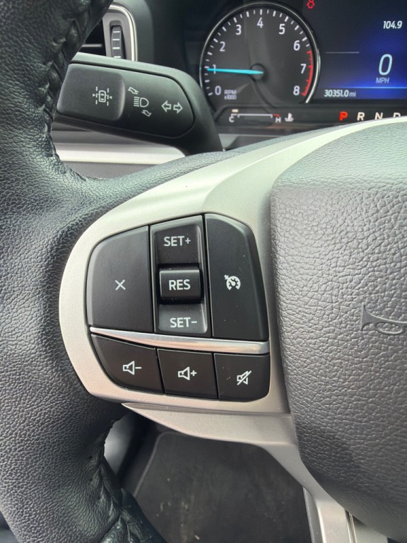 2022 Ford Explorer Image 13