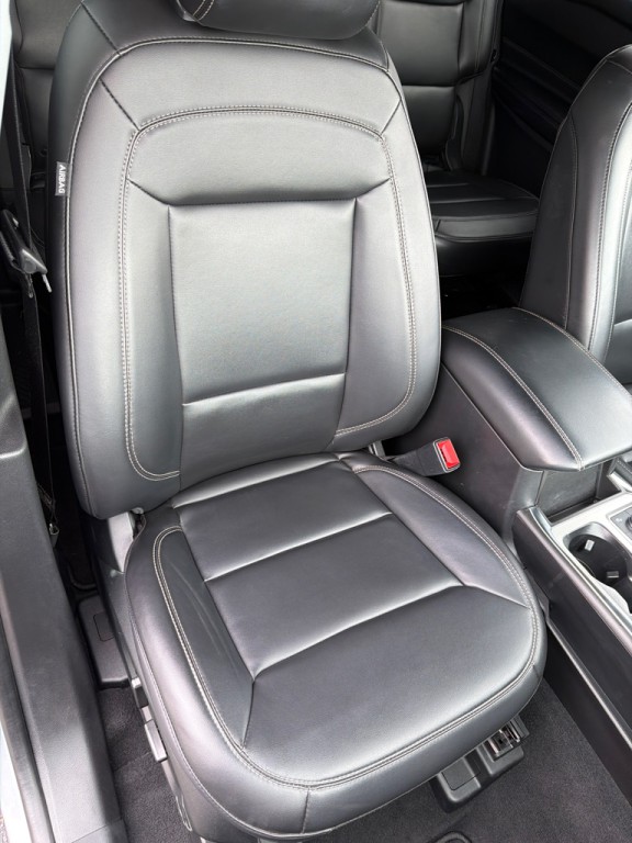 2022 Ford Explorer Image 25
