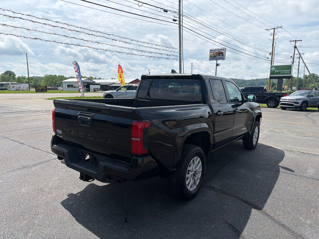 2024 Toyota Tacoma Image 5