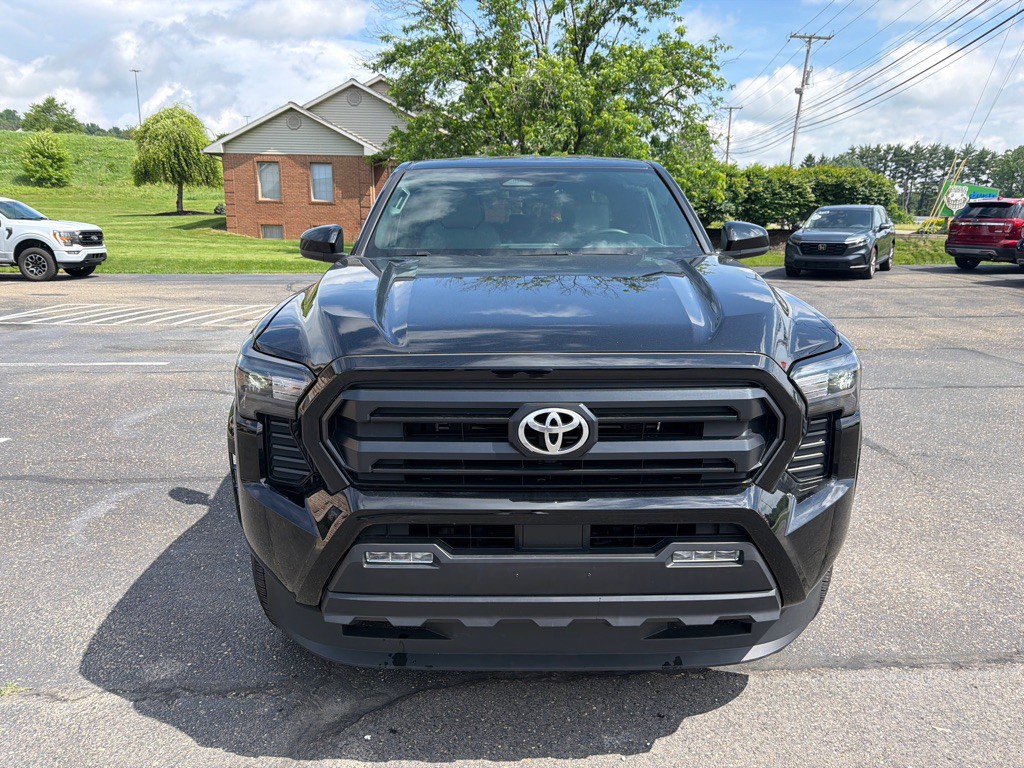 2024 Toyota Tacoma Image 8