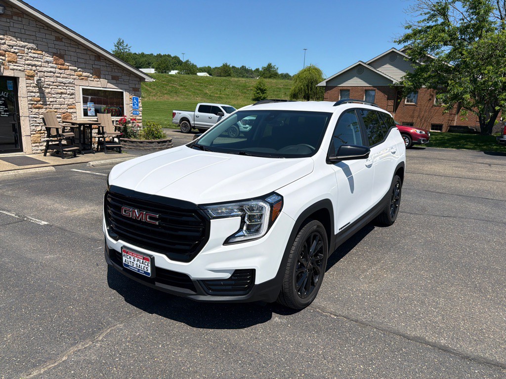 2024 GMC Terrain Image 1