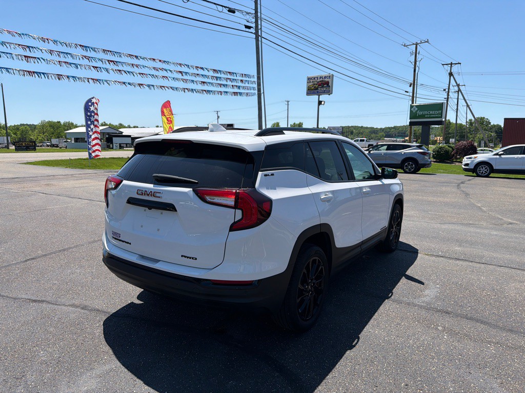 2024 GMC Terrain Image 5