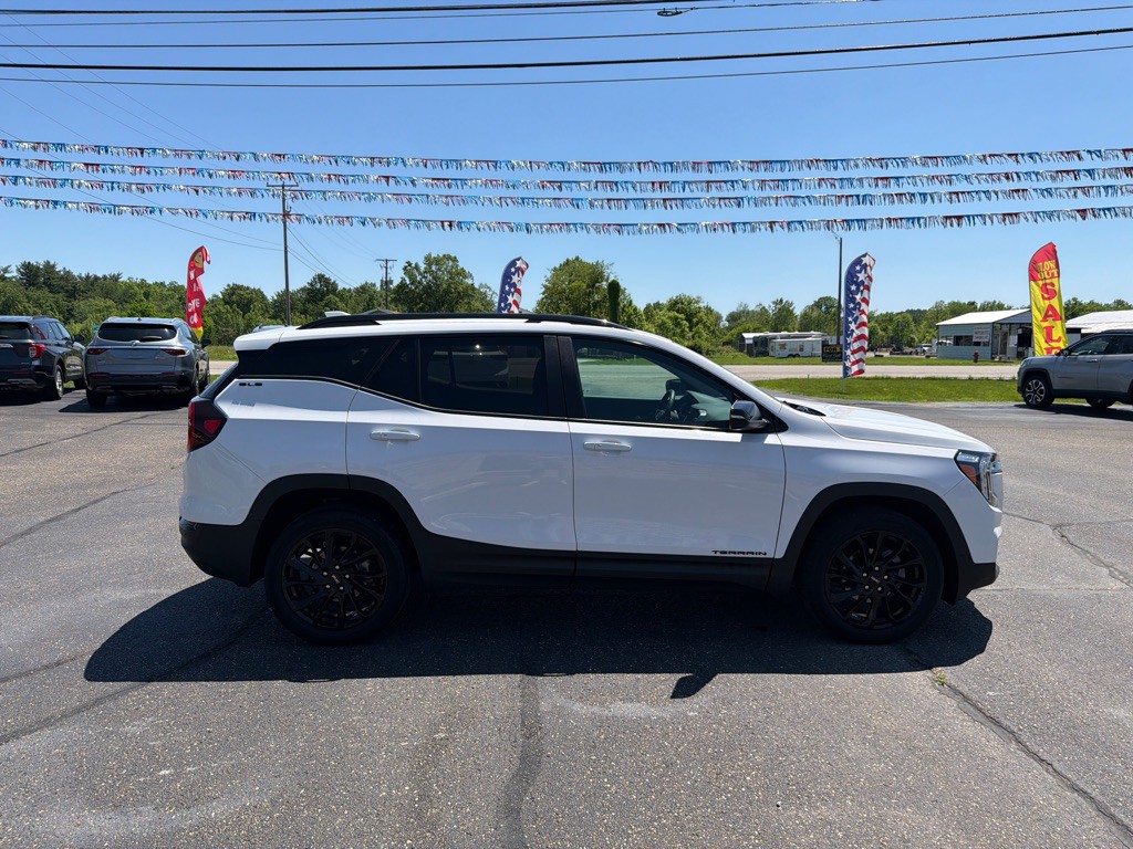 2024 GMC Terrain Image 6