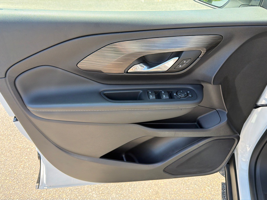 2024 GMC Terrain Image 9