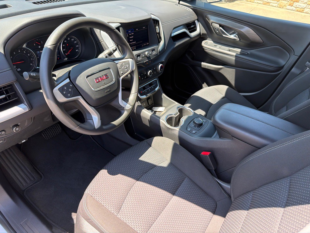 2024 GMC Terrain Image 11
